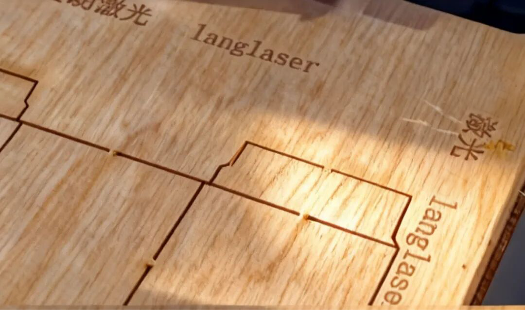 Исследование безграничного потенциала систем штампов с лазерными ножами！